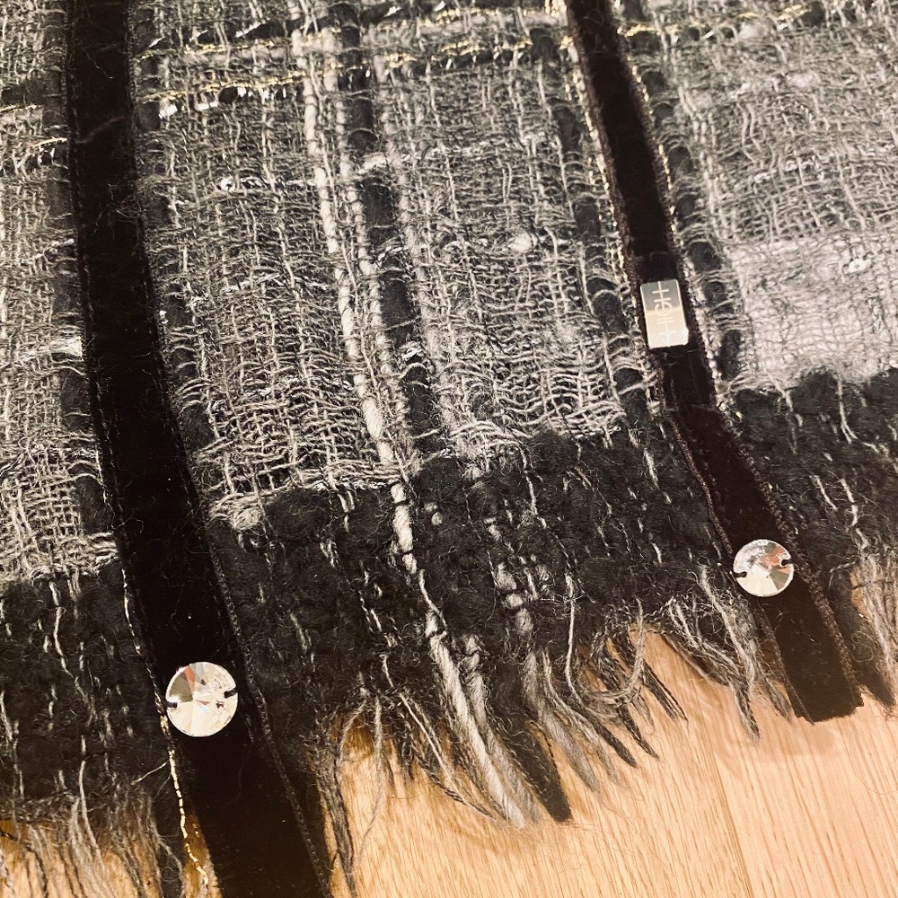 HIGH Scarf - Picture 5 of 8